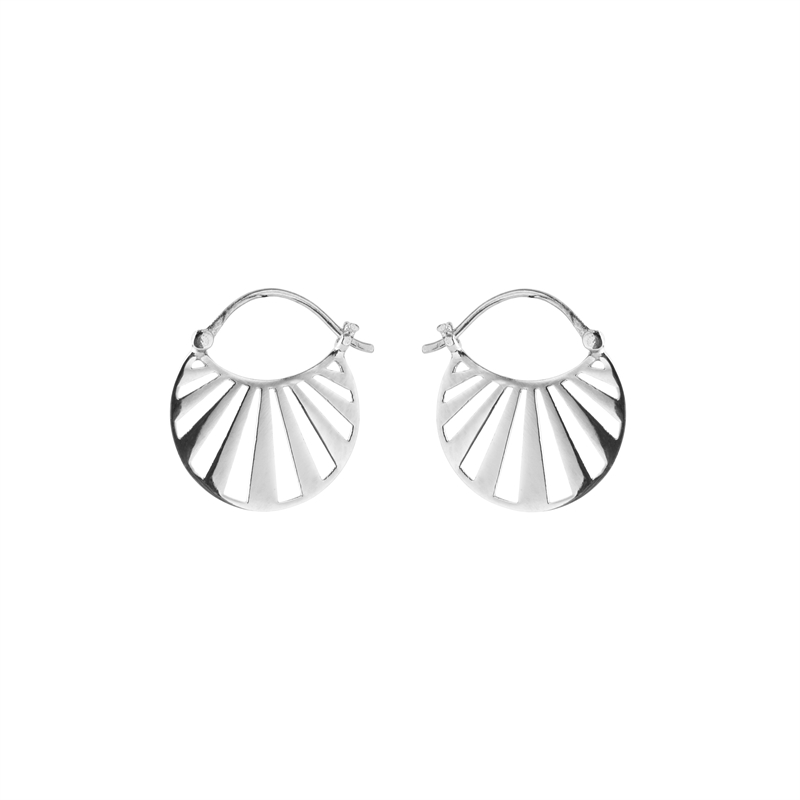 Pernille Corydon Small Misty Light Earrings 18mm hos parfumerihamoghende.dk 