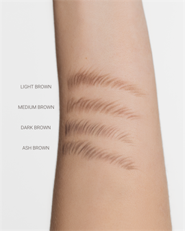 Sanzi Forming Micro Brow Pen Dark Brown hos parfumerihamoghende.dk 